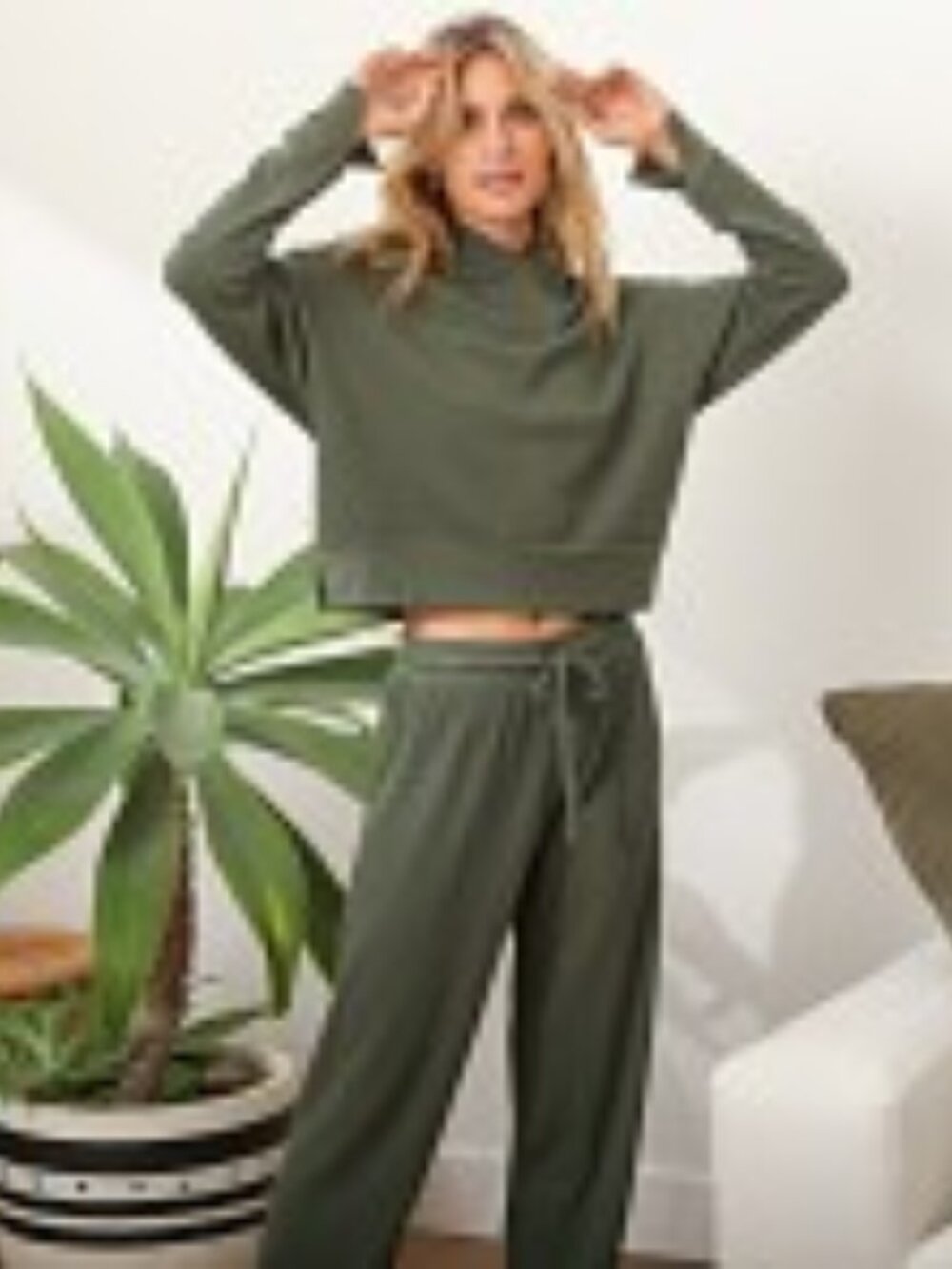 LNA Clothing Waffle Jogger Army Green size small